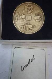 lot 343 image: 1982 John Deere Belt Buckle