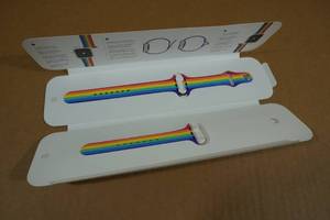 lot 26 image: Apple 45mm ML & SM Pride Band for Apple Watch