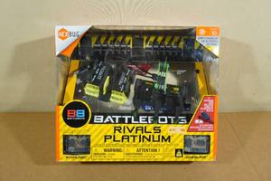 lot 32 image: Hex Bug Battle Bots Whiplash & Sawblaze