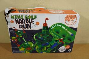 lot 101 image: Mini Golf Marble Run Board Game