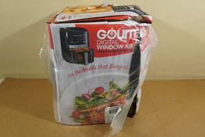 lot 136 image: Gourmia Digital Window 6QT Air Fryer