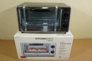 lot 149 image: Kitchen Smith 4-Slice Toaster Oven