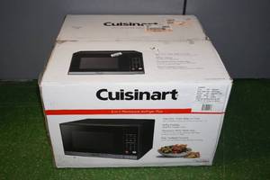 lot 152 image: Cuisinart 3-In-1 Microwave Airfryer Plus