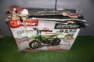lot 162 image: Razor SX Youth Sport Electric Motocross Bike