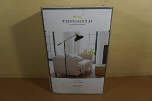 lot 167 image: Threshold Crosby 57 Floor Lamp