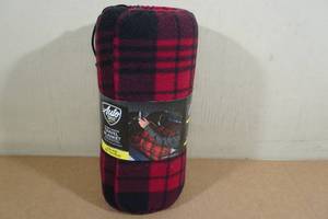 lot 221 image: Auto Drive Travel Heated Blanket