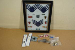 lot 224 image: Vintage WW2 Medals & Bars