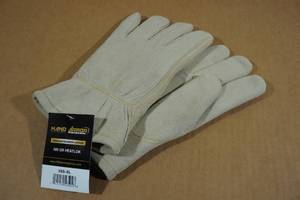 lot 232 image: Hand Armor Deerskin Gloves -XL