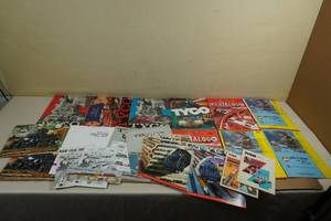 lot 257 image: Assorted Vintage Tyco Catalogs