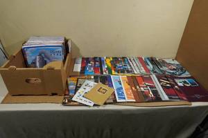 lot 261 image: Large Assortment Lionel Catalogs