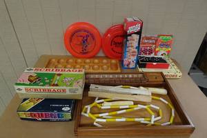 lot 322 image: Large Assortment of Vintage Games