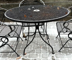 lot 43 image: Metal Patio Table with Four Chairs