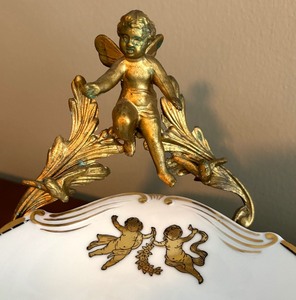 lot 64 image: Decorative Brass Cherub Dish