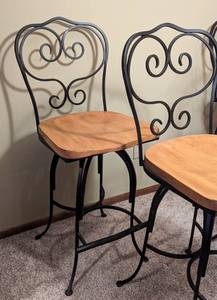 lot 2 image: Beautiful Wood and Iron Barstool Set