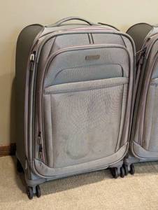 lot 78 image: Pair of Samsonite Grey Rolling Suitcases