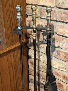 lot 94 image: Fireplace Tool Set
