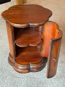 Seven Seas by Hooker Furniture Accent Table