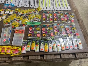 HUGE TABLE OF FISHING LURES