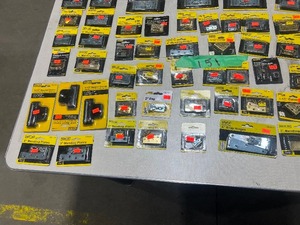 VARIETY OF SMALL MENDING PLATES & HINGES