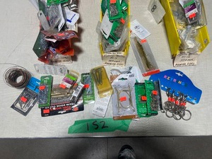 BIG VARIETY OF PICTURE HANGER TYPE NAILS & METRIC BOLTS