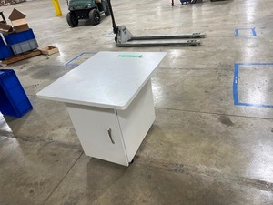3 DRAWER 1 DOOR CABINET W 36 X 30 TOP