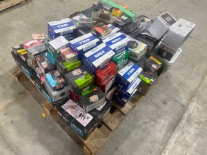 PALLET OF HAND DRIVE NAILS
