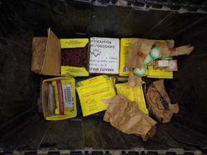 lot 18 image: Tote with Siding Nails