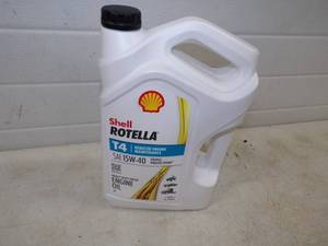 lot 58 image: Shell Rotella  SAE 15W-40 Engine Oil One Gallon