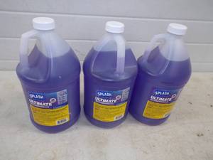 lot 63 image: 3 Gallons Ultimate Splash Window Wash