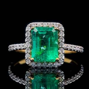 2.63 Carat Natural Columbian Emerald & Diamond Halo Pave Ring in 18k Yellow Gold $4,500 Retail