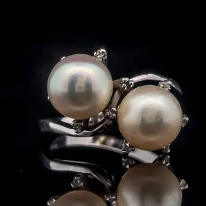Double Pearl & Diamond Bypass Ring in 14k White Gold $930 Retail