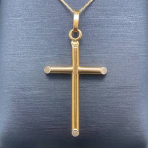 ITALIAN Classic Tubular Cross Pendant in 14k Yellow Gold