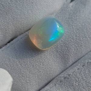 4.06 Carat Opal Gemstone Loose $400 Retail