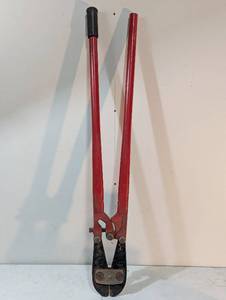lot 21 image: Bolt Cutters