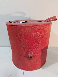 lot 30 image: Wigs and Wig Box