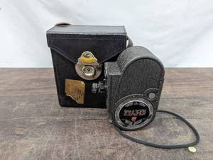 lot 59 image: Bell & Howell Filmo Double Run Eight
