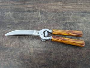 lot 83 image: Vintage Waltcraft Poultry Shears