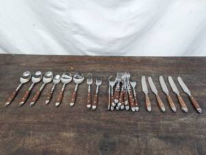 lot 87 image: Silverware Set