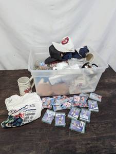 lot 96 image: Collection Of Twins Memorabilia And More