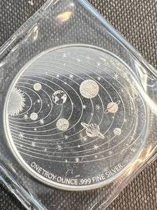 1 TROY OZ .999 FINE SILVER ALIEN ROUND IN COLOR