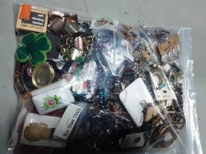 Bulk Bag Of Assorted Jewelry
