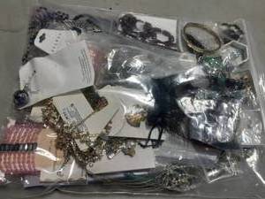 Bulk Bag Of Assorted Jewelry