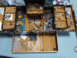 Mele Chest With Contents & Key (14x8x6)