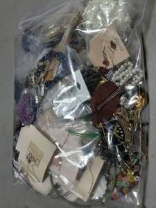 Bulk Bag Of Assorted Jewelry