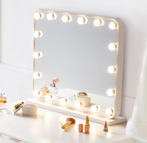 lot 193 image: LUXFURNI Large Hollywood Vanity Mirror with Lights