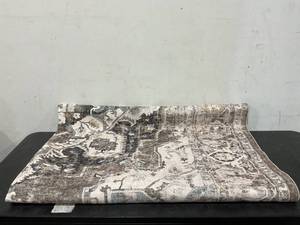 lot 240 image: RUG 120 x 94