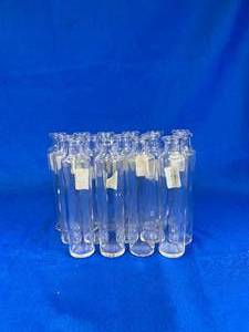 lot 26 image: 15 - 125ml Glass Media Bottle Tall