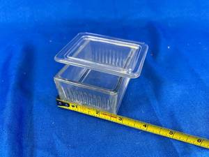 lot 89 image: 12 - Oblong Staining Jars With Lid