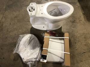 American Standard Complete Toilet Customer Returns See Pictures