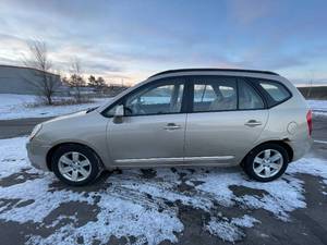 2008 Kia Rondo